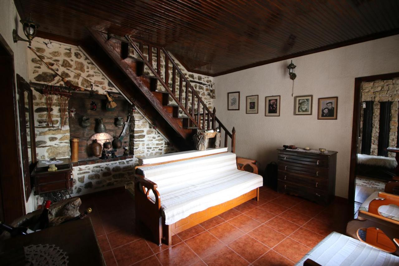 Hotel Nasho Vruho เบราท ภายนอก รูปภาพ